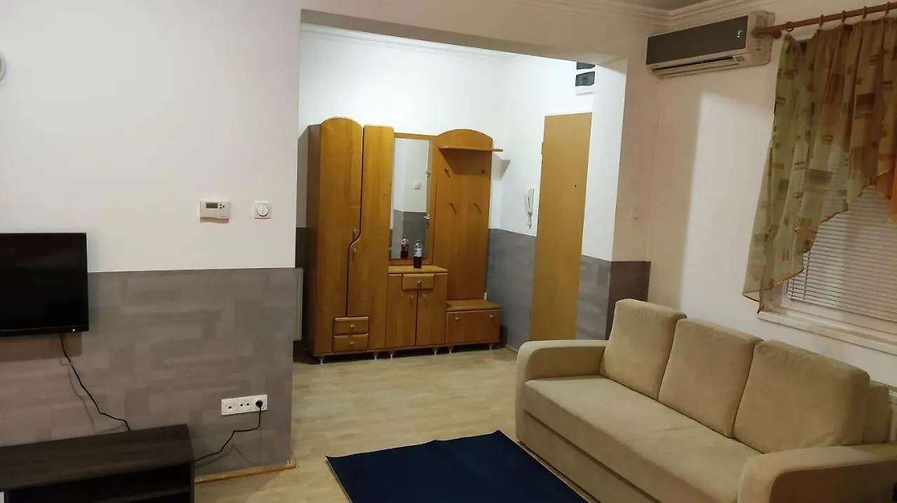 Ketto Ciprus Apartman Hajdúszoboszló 아파트