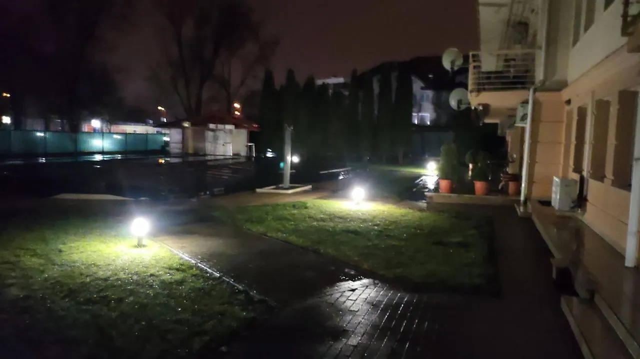 Ketto Ciprus Apartman ハイデゥソボスロー 0*,