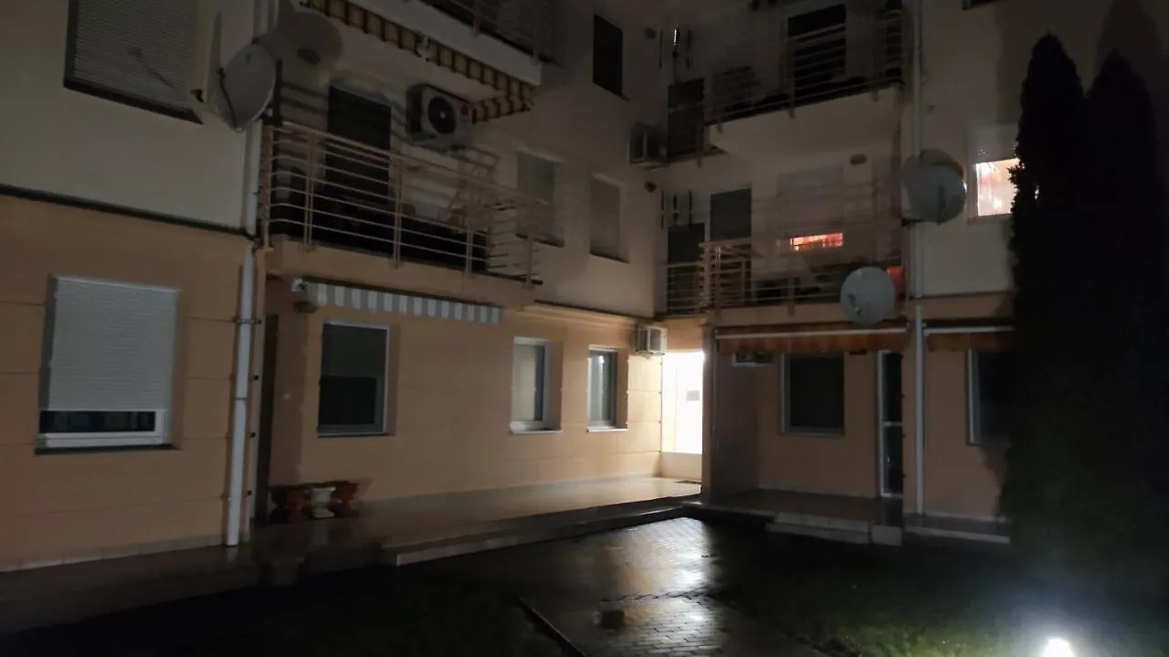 アパート Ketto Ciprus Apartman ハイデゥソボスロー